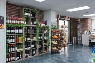 6039 Collins Ave, Miami Beach, FL 33140 - Photo 13