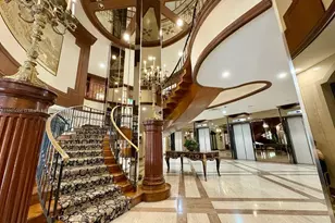 6039 Collins Ave, Miami Beach, FL 33140 - Photo 3