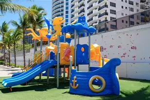 6039 Collins Ave, Miami Beach, FL 33140 - Photo 43