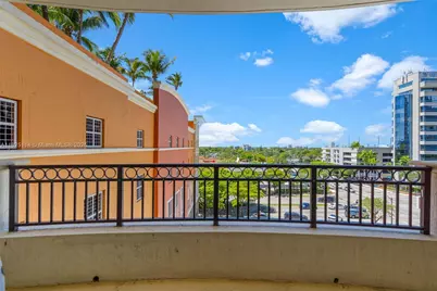 3232 SW 22nd Ter #604, Miami, FL 33145 - Photo 5