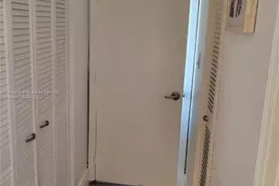 20335 W Country Club Dr, Aventura, FL 33180 - Photo 29