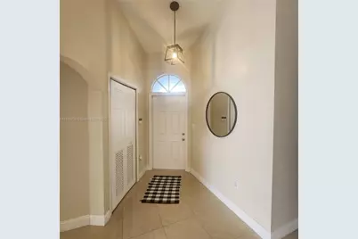 2017 NW 182nd Ave, Pembroke Pines, FL 33029 - Photo 3