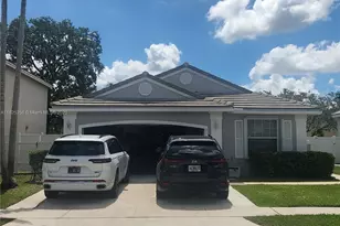 2017 NW 182nd Ave, Pembroke Pines, FL 33029 - Photo 1