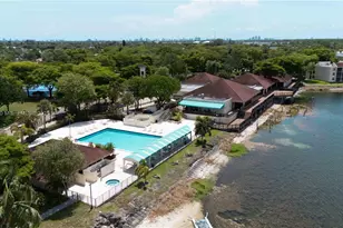 110 Lake Emerald Dr, Oakland Park, FL 33309 - Photo 17