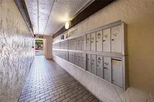 10700 SW 108th Ave, Miami, FL 33176 - Photo 29