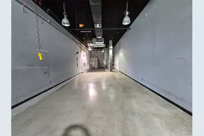 275 NE 18th St #CU-10, Miami, FL 33132 - Photo 3