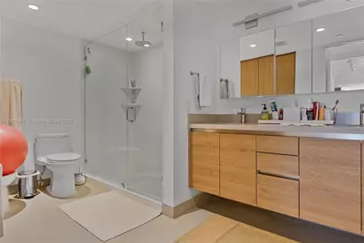 520 Brickell Key Dr #A1421, Miami, FL 33131 - Photo 17