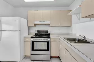 7670 SW 152nd Ave, Miami, FL 33193 - Photo 13