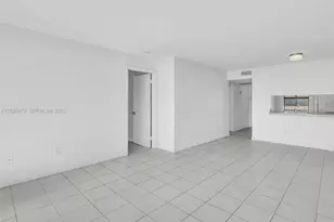 7670 SW 152nd Ave, Miami, FL 33193 - Photo 11