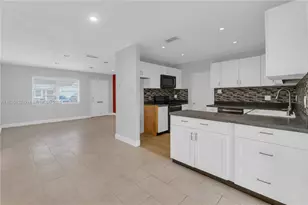 6915 NW 17th St, Margate, FL 33063 - Photo 3