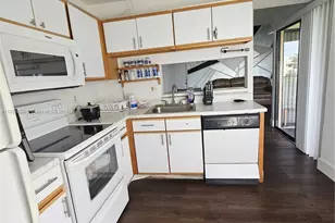 1002 Adams Ave, Homestead, FL 33034 - Photo 9