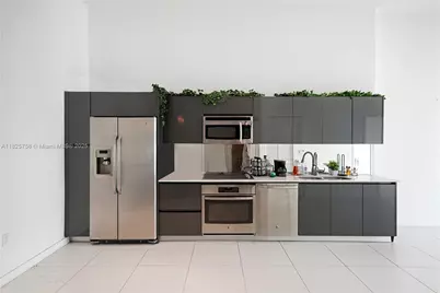 31 SE 6th St #2706, Miami, FL 33131 - Photo 17