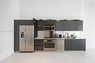 31 SE 6th St, Miami, FL 33131 - Photo 17