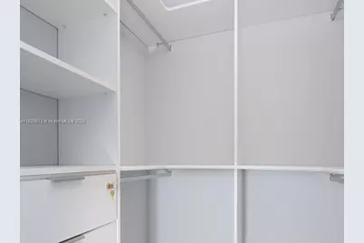 495 Brickell Ave #4205, Miami, FL 33131 - Photo 15