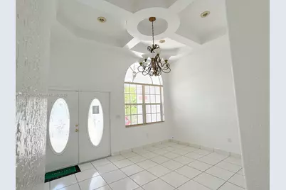 25 Ludlam Dr, Miami Springs, FL 33166 - Photo 17
