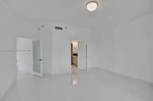 3500 Mystic Pointe, Aventura, FL 33180 - Photo 19