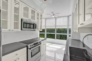 3500 Mystic Pointe, Aventura, FL 33180 - Photo 15