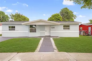 4290 NW 38th Ave, Lauderdale Lakes, FL 33309 - Photo 3