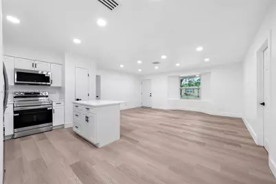 4290 NW 38th Ave, Lauderdale Lakes, FL 33309 - Photo 13