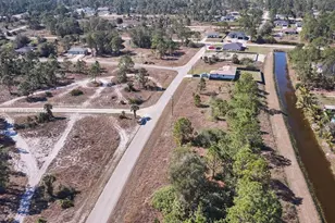 1025 E Winters St, Lehigh Acres, FL 33974 - Photo 23