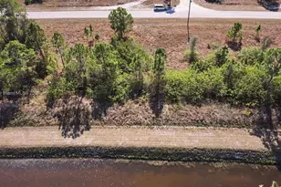 1025 E Winters St, Lehigh Acres, FL 33974 - Photo 31