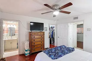 8635 NW 8th St, Miami, FL 33126 - Photo 15