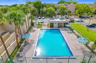 8635 NW 8th St, Miami, FL 33126 - Photo 25