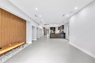 808 SW 9th St, Fort Lauderdale, FL 33315 - Photo 17