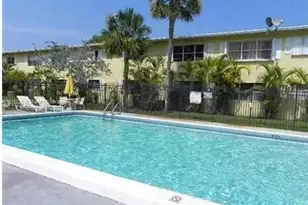 560 SE 2nd Ave, Deerfield Beach, FL 33441 - Photo 1