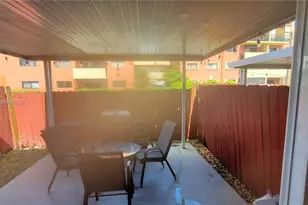 8085 NW 8th St, Unincorporated Dade County, FL 33126 - Photo 15