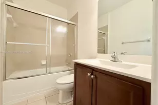 10600 NW 88th St, Doral, FL 33178 - Photo 13