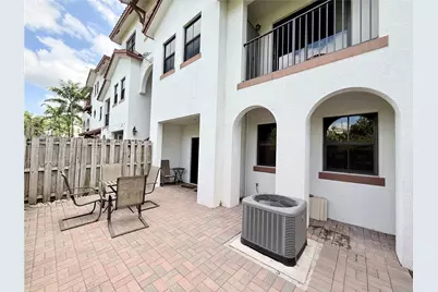 10600 NW 88th St #106, Doral, FL 33178 - Photo 1