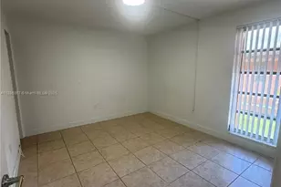 9487 SW 76th St, Miami, FL 33173 - Photo 9