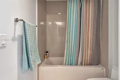 600 NE 27th St #1105, Miami, FL 33137 - Photo 45