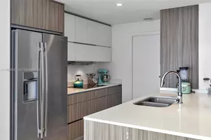 600 NE 27th St, Miami, FL 33137 - Photo 9