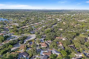 50 Forest Cir, Cooper City, FL 33026 - Photo 17