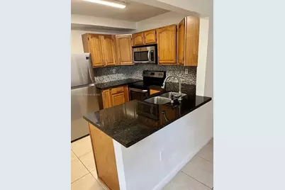 415 W Park Dr #201, Miami, FL 33172 - Photo 1
