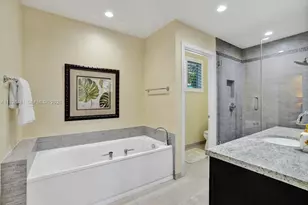 346 N Elm St, Hollywood, FL 33019 - Photo 41