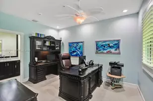346 N Elm St, Hollywood, FL 33019 - Photo 53