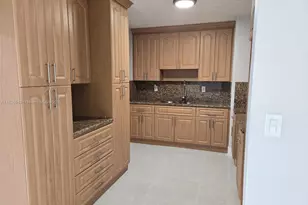 954 W 72nd Pl, Hialeah, FL 33014 - Photo 13
