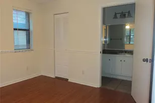 10605 NW 11th St, Pembroke Pines, FL 33026 - Photo 13