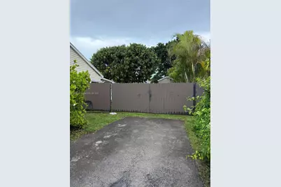 14930 SW 152nd Ter #0, Miami, FL 33187 - Photo 29