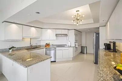 7000 Island Blvd #2909, Aventura, FL 33160 - Photo 15