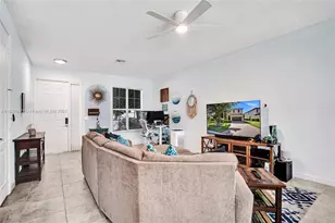 7876 Patriot St, Lake Worth, FL 33463 - Photo 9