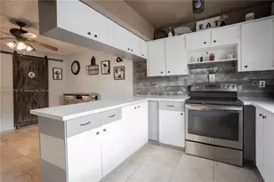 14260 SW 94th Cir Ln, Miami, FL 33186 - Photo 7