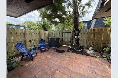 14260 SW 94th Cir Ln #104, Miami, FL 33186 - Photo 5