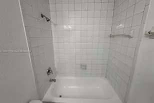 1661 SE 29th Ct, Homestead, FL 33035 - Photo 13