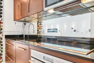 475 Brickell Ave, Miami, FL 33131 - Photo 11