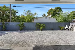 525 El Prado, West Palm Beach, FL 33405 - Photo 21