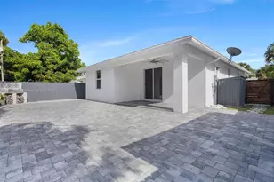 525 El Prado, West Palm Beach, FL 33405 - Photo 19